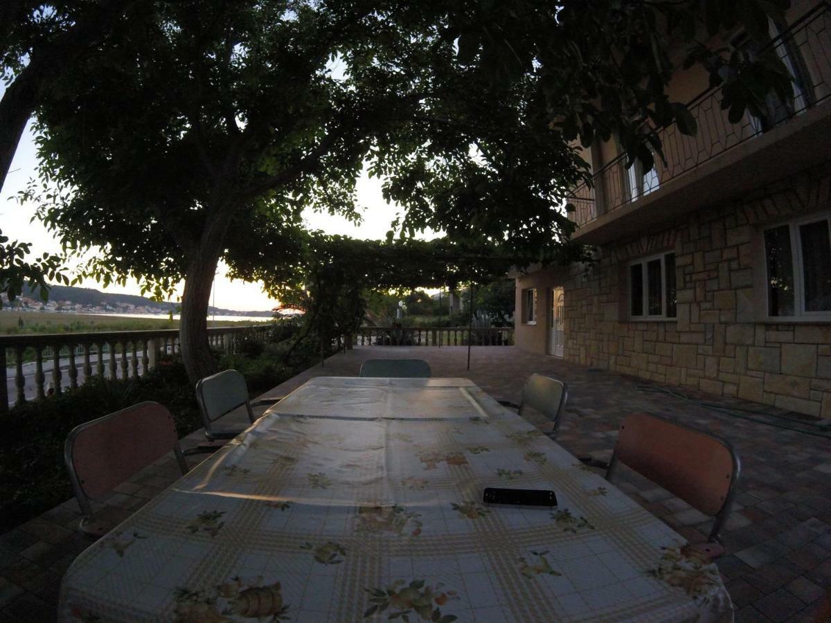 Apartments Olivera Supetarska Draga Exterior foto